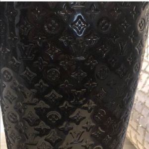 Size 39 Louis Vuitton rain boot